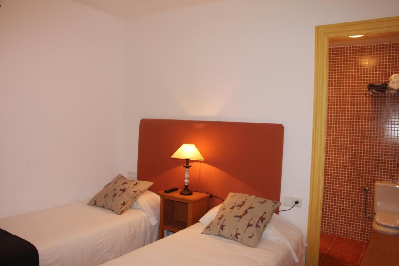 Hostal L'Ou De Reig Montseny Exterior foto