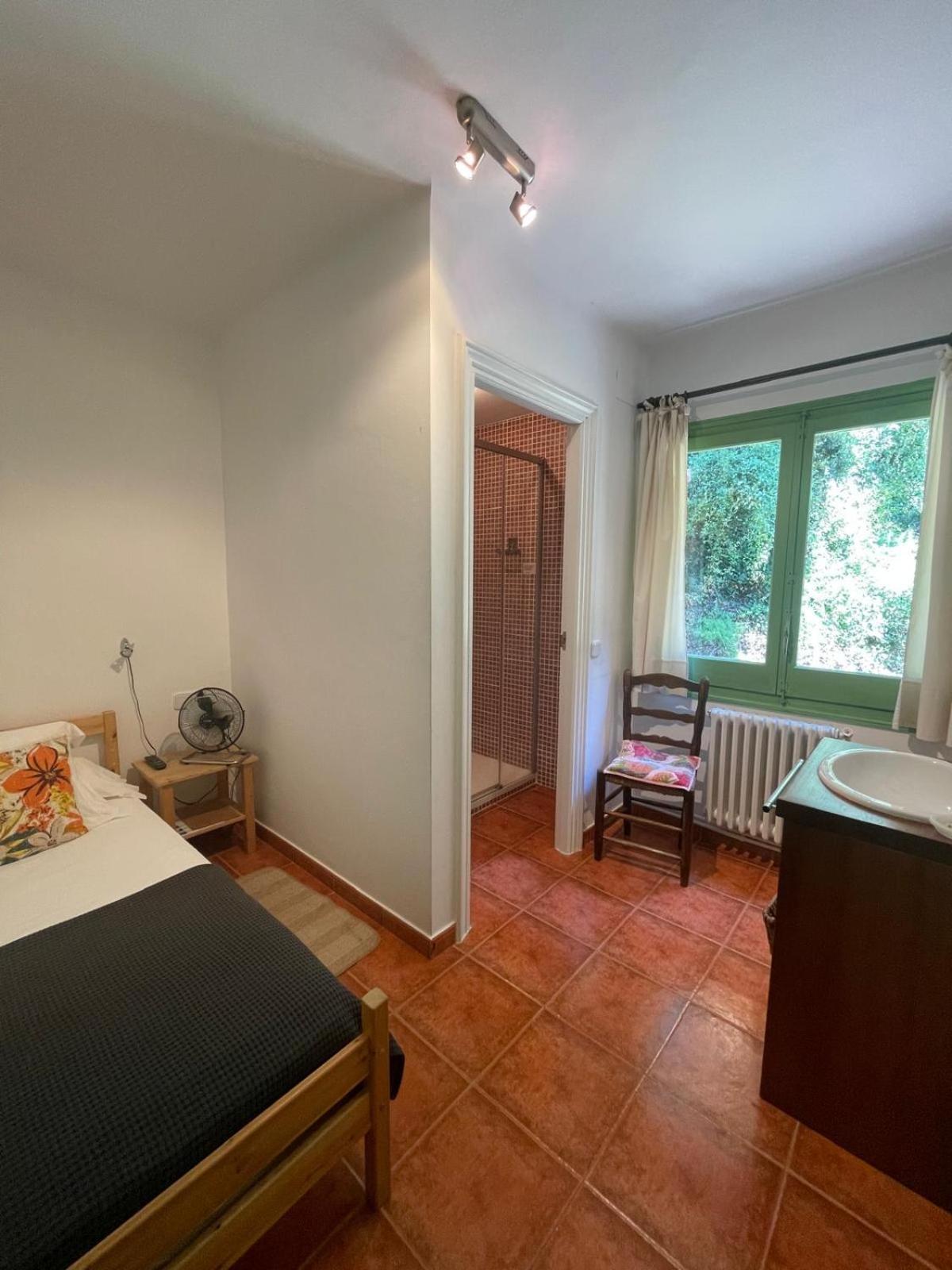 Hostal L'Ou De Reig Montseny Exterior foto