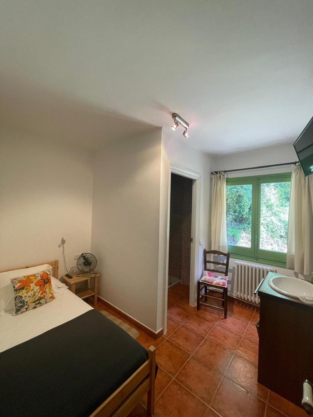 Hostal L'Ou De Reig Montseny Exterior foto