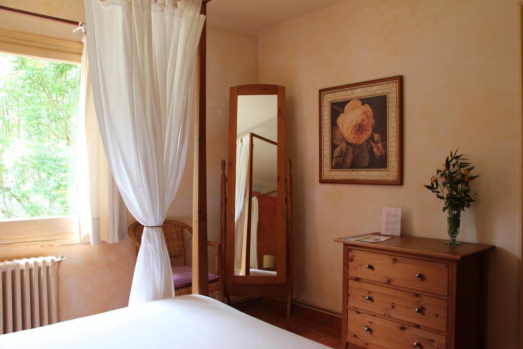 Hostal L'Ou De Reig Montseny Exterior foto